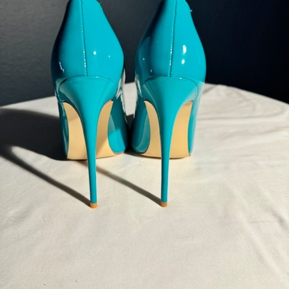 NWOT Coleter High Heels - Picture 2 of 4